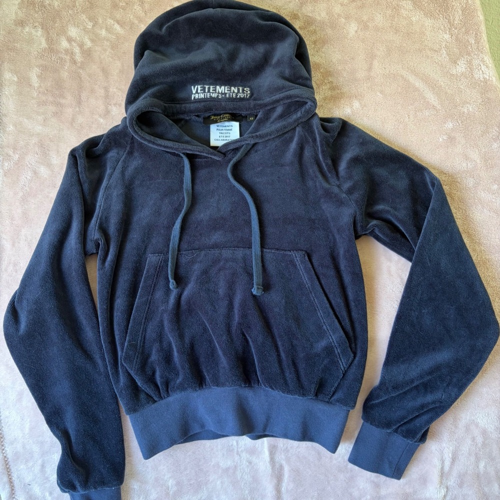 Vetements x Juicy Couture 2017 Navy Velour Rhinestone Hoodie XS